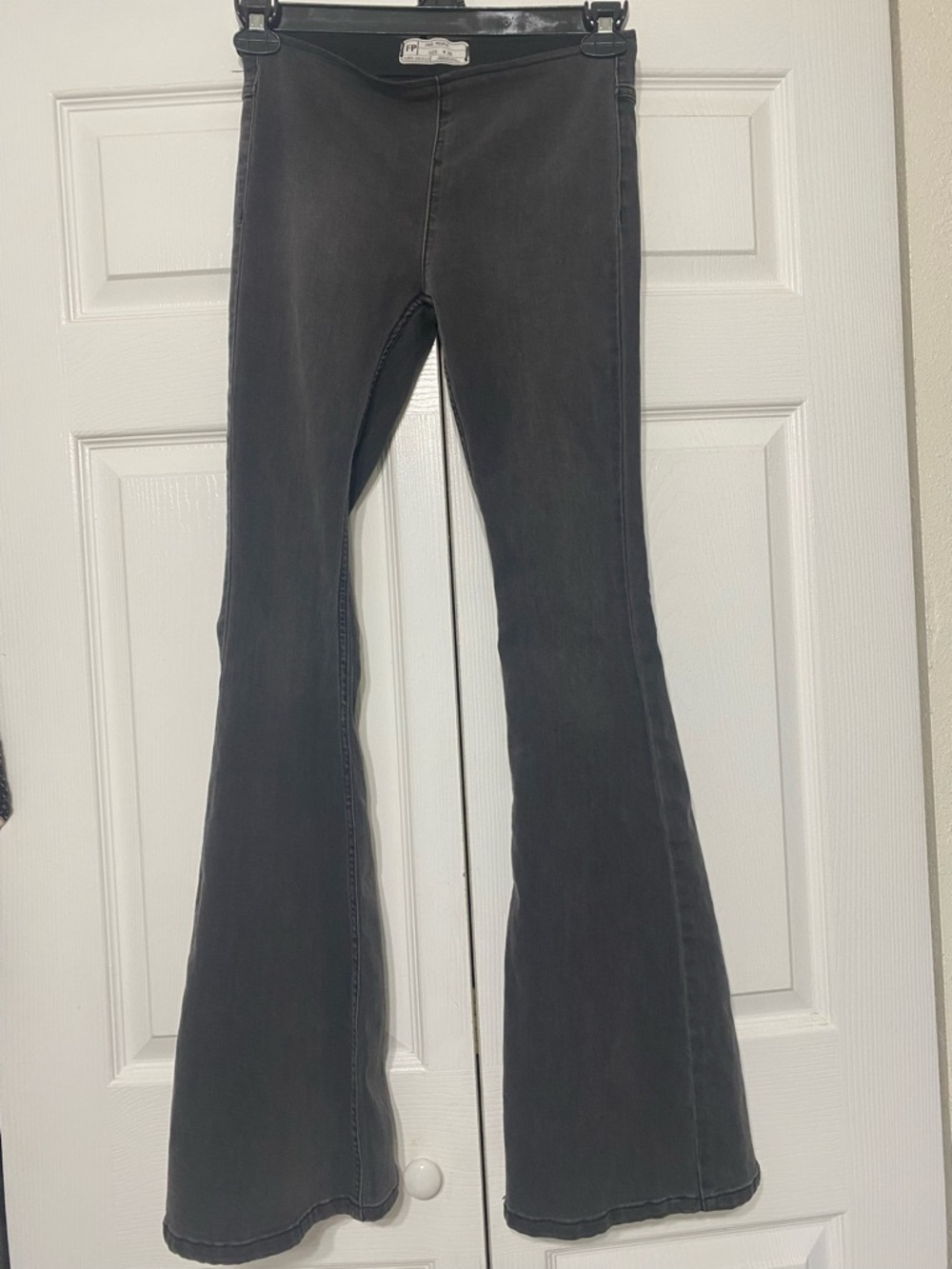 Free people Penny Pull on flare black size 26